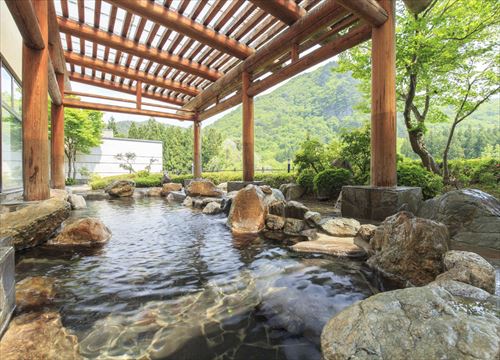 Open-air bath